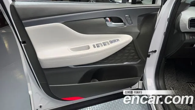 Hyundai Santafe — Фото автомобиля 20
