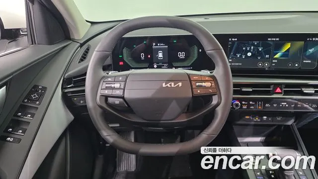 Kia Niro Generation 2 — Фото автомобиля 22
