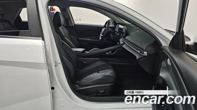 Hyundai Avante CN7 — Фото автомобиля 26