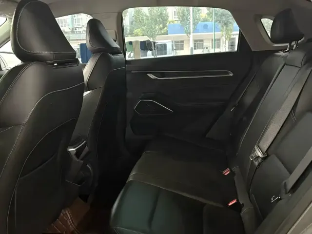 Geely Emgrand — Фото автомобиля 7