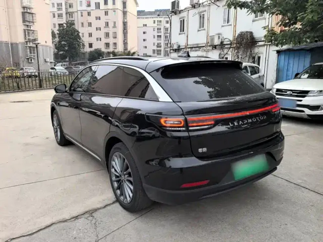 Leapmotor C11 — Фото автомобиля 4