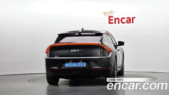 Kia EV6 — Фото автомобиля 4