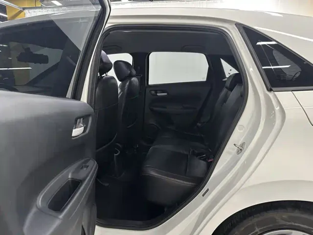 Honda Fit — Фото автомобиля 12