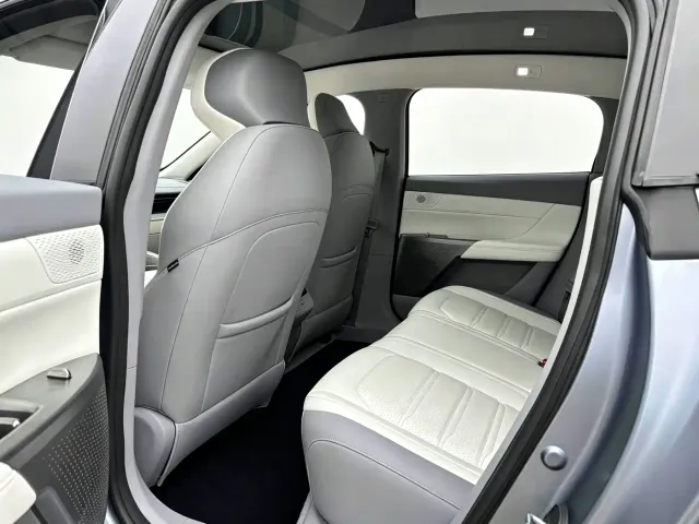 Dongfeng eπ 007 — Фото автомобиля 5