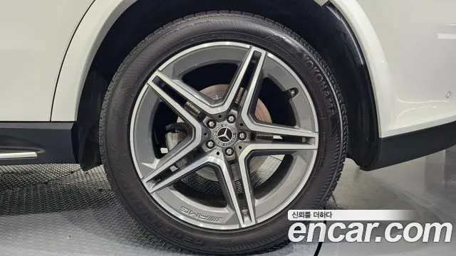 Mercedes-Benz GLS-Class — Фото автомобиля 20
