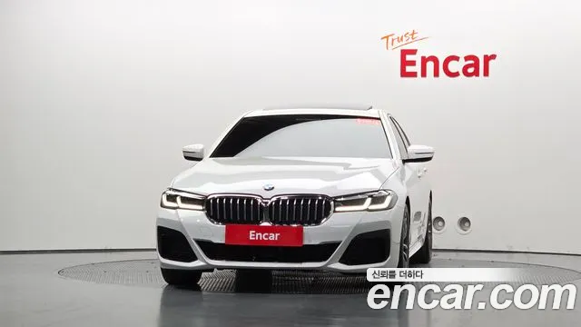 Фотография автомобиля — BMW 5 Series G30