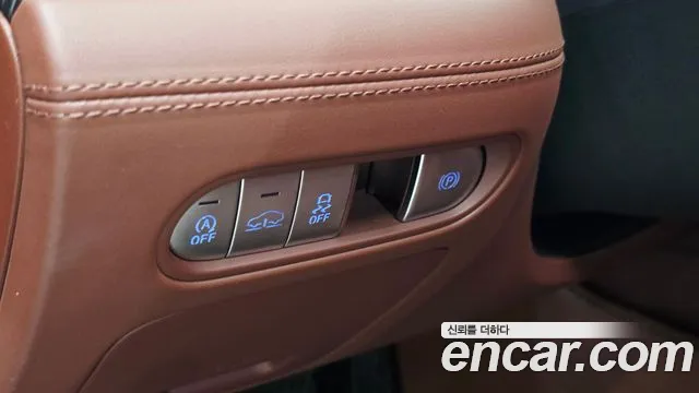 Genesis G90 — Фото автомобиля 27