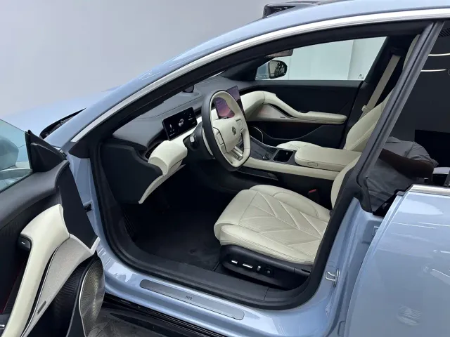 Nio ET5 Touring — Фото автомобиля 16