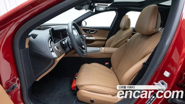 Mercedes-Benz E-Class — Фото автомобиля 14