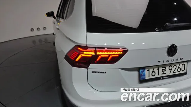 Volkswagen Tiguan — Фото автомобиля 23