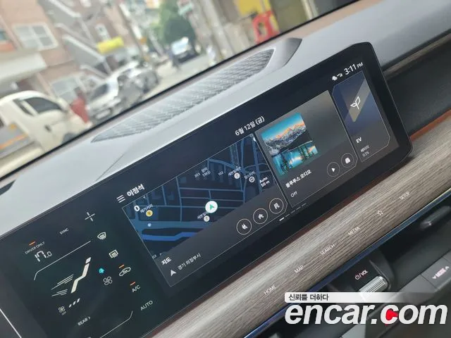 Kia EV9 — Фото автомобиля 11