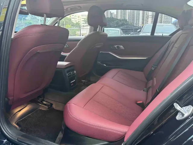 BMW 3 Series — Фото автомобиля 14