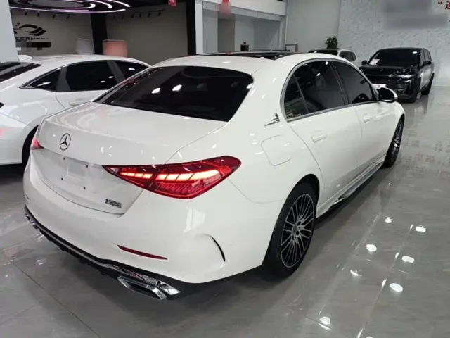 Mercedes-Benz C-Class — Фото автомобиля 6