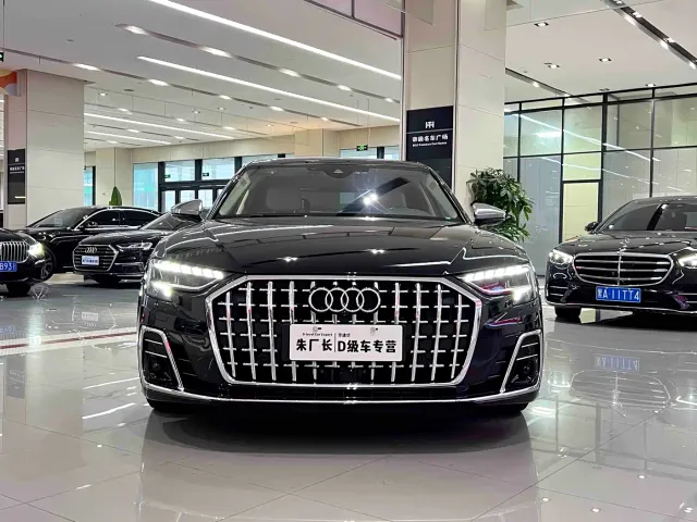 Audi A8 — Фото автомобиля 2