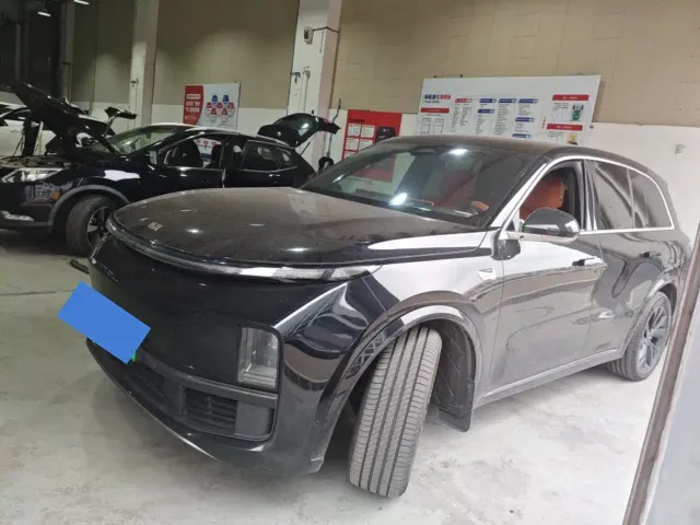 Фотография автомобиля — Li Auto L8