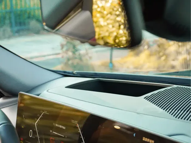 BMW 5 Series — Фото автомобиля 27
