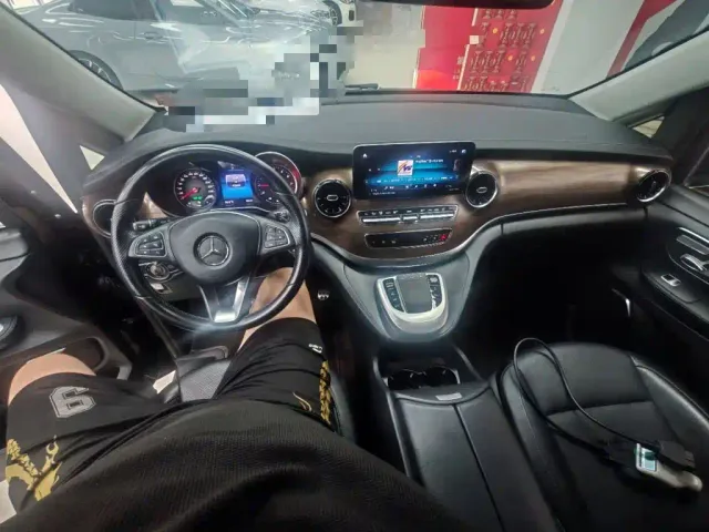 Mercedes-Benz V-Class — Фото автомобиля 5