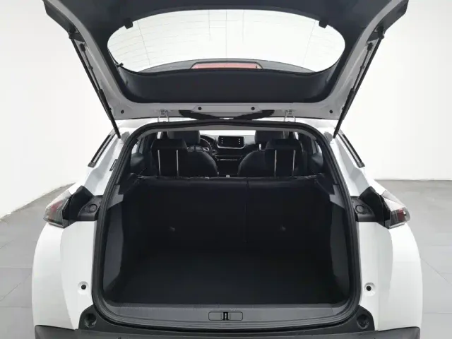 Peugeot 2008 — Фото автомобиля 16