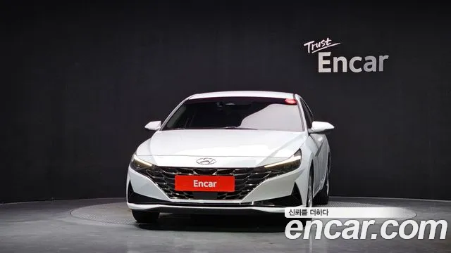 Hyundai Avante CN7 — Фото автомобиля 3
