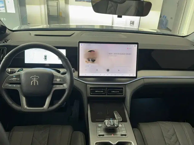 BYD Song L DM-i — Фото автомобиля 14