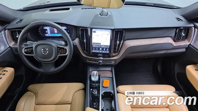 Volvo XC60 Generation 2 — Фото автомобиля 7