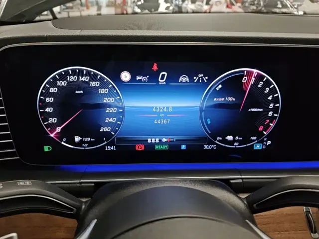 Mercedes-Benz GLE-Class — Фото автомобиля 11