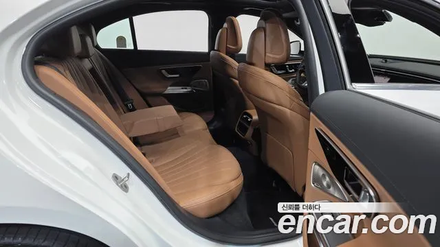 Mercedes-Benz E-Class W214 — Фото автомобиля 18