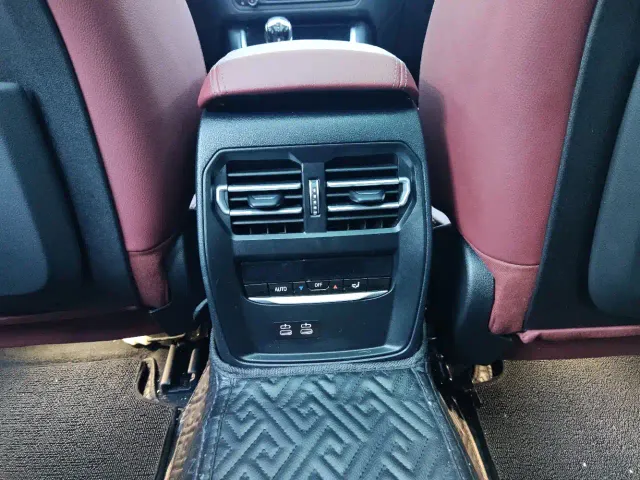 BMW 3 Series — Фото автомобиля 16