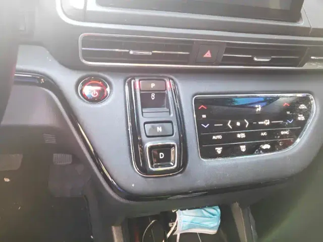 Honda Elysion — Фото автомобиля 16