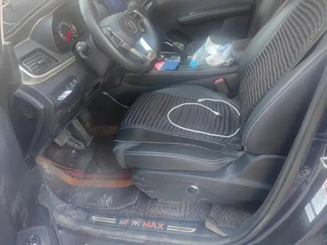 BYD Song MAX — Фото автомобиля 9