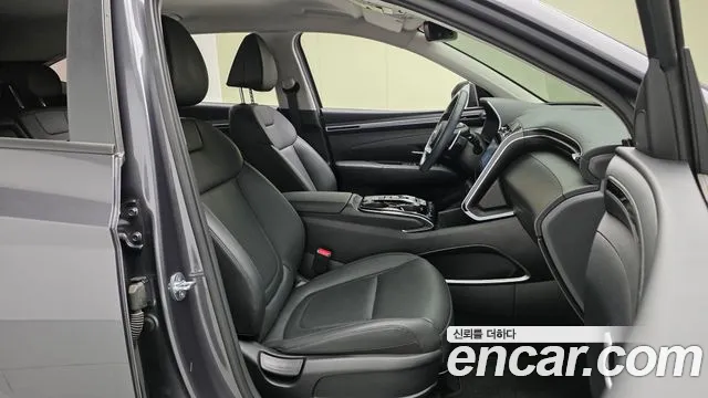 Hyundai Tucson Tucson (NX4) Дизель 2.0 4WD — Фото автомобиля 11