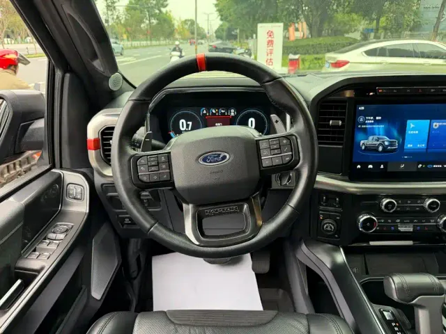 Ford F-150 Raptor — Фото автомобиля 14