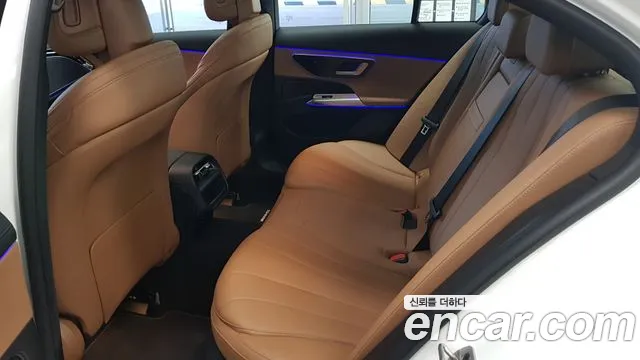 Mercedes-Benz E-Class W214 — Фото автомобиля 10