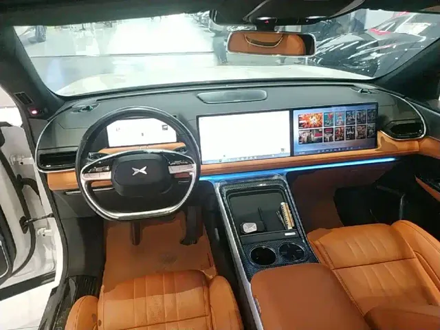 Xpeng G9 — Фото автомобиля 9