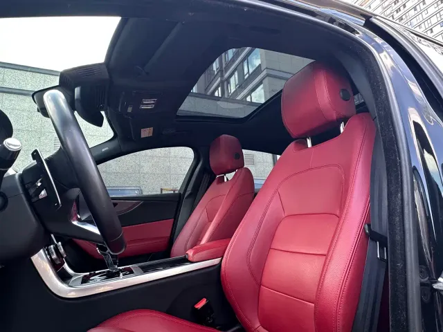 Jaguar XEL — Фото автомобиля 10