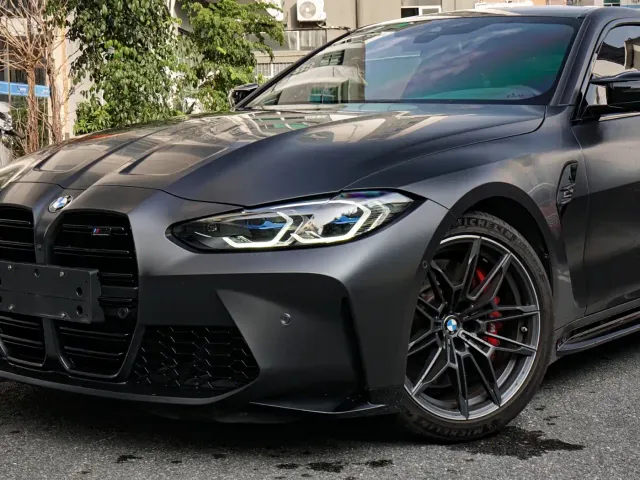 BMW M4 — Фото автомобиля 3