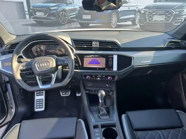 Audi Q3 — Фото автомобиля 5