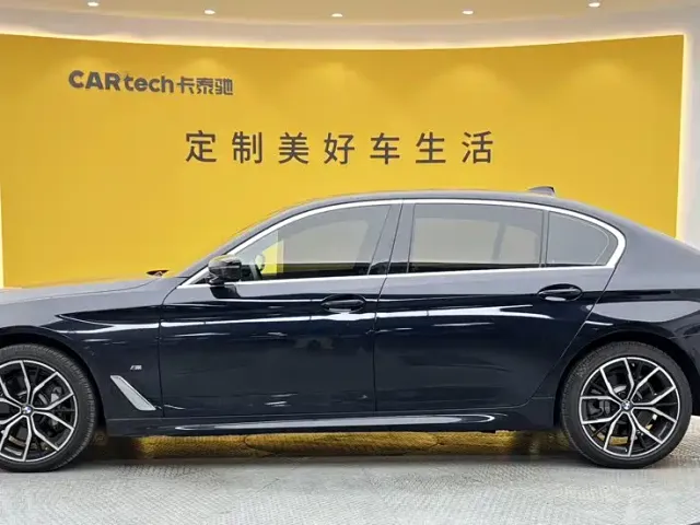BMW 5 Series — Фото автомобиля 7