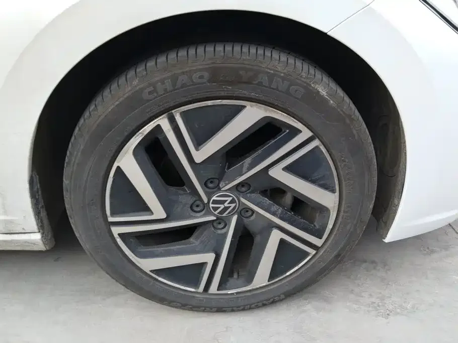 Volkswagen Sagitar 2024 300TSI DSG Surpass Edition — Фото автомобиля 6