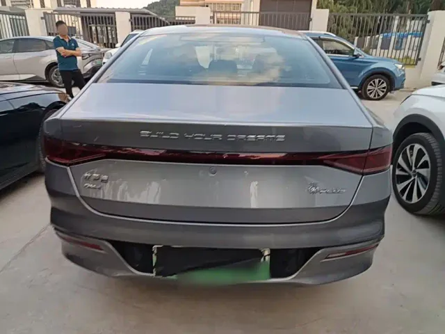BYD Qin PLUS — Фото автомобиля 5