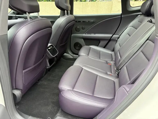 Avatr Avita 07 L — Фото автомобиля 12