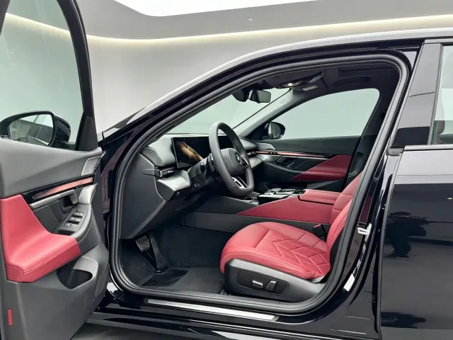 BMW 5 Series — Фото автомобиля 9