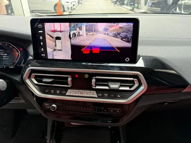 BMW X3 — Фото автомобиля 12