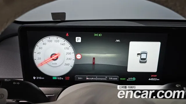 Genesis GV60 — Фото автомобиля 8