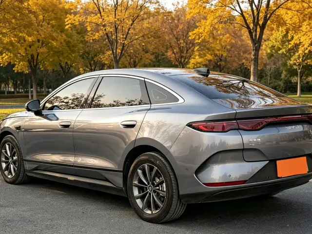 BYD Qin L — Фото автомобиля 4