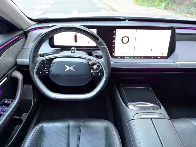 Xpeng P7 — Фото автомобиля 10
