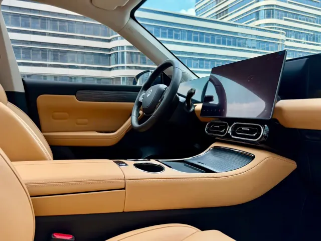 Leapmotor C11 — Фото автомобиля 12