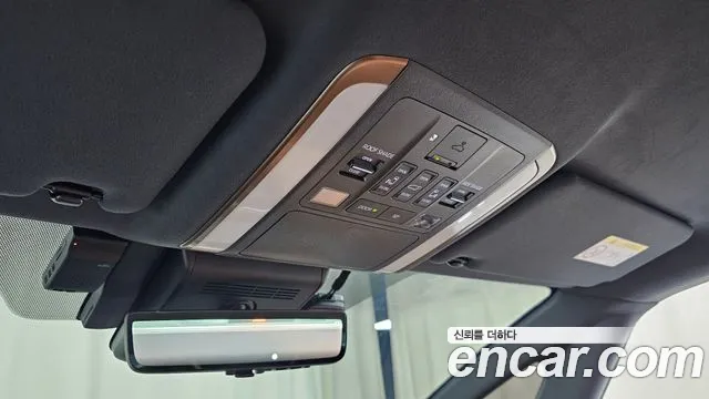 Toyota Alphard — Фото автомобиля 27