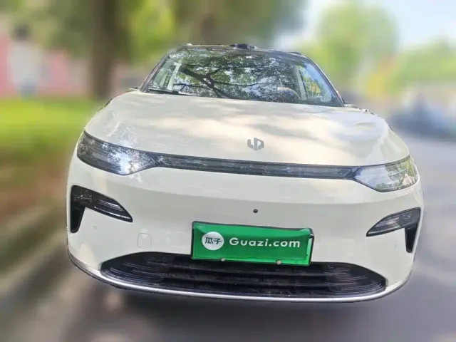 Leapmotor C11 — Фото автомобиля 2