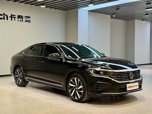 Volkswagen Passat — Фото автомобиля 2